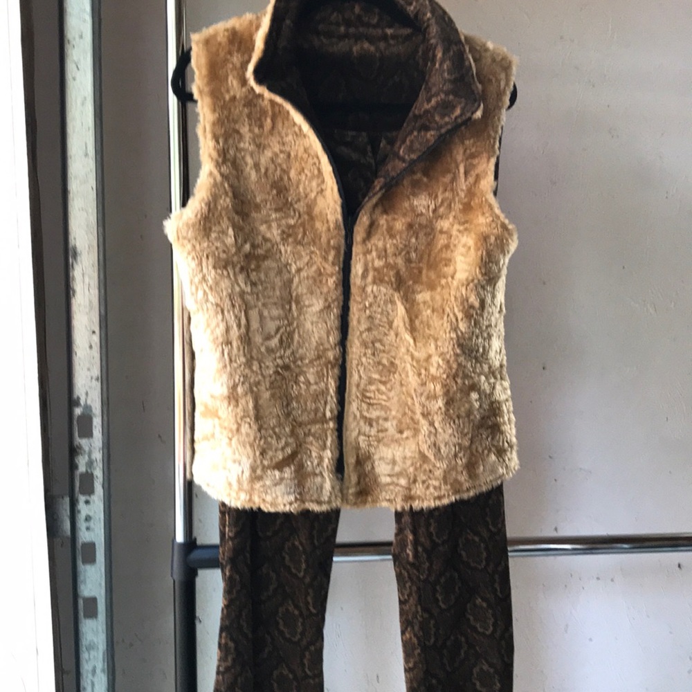 Reversible faux fur vest and pants
